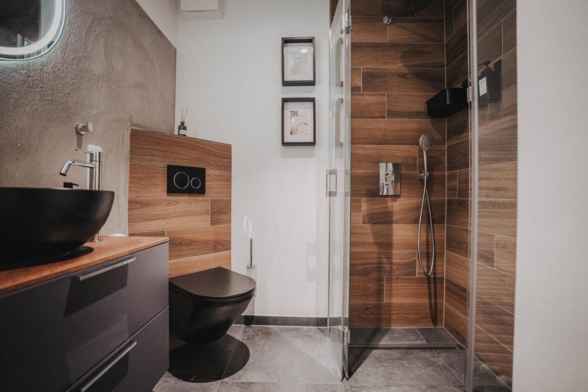 Downtown Apartment Mit Luxusbad Am Hafen Nur 5 Minuten Zu Fuss In Die Innenstadt Und Zum Bahnhof! Ольденбург Екстер'єр фото