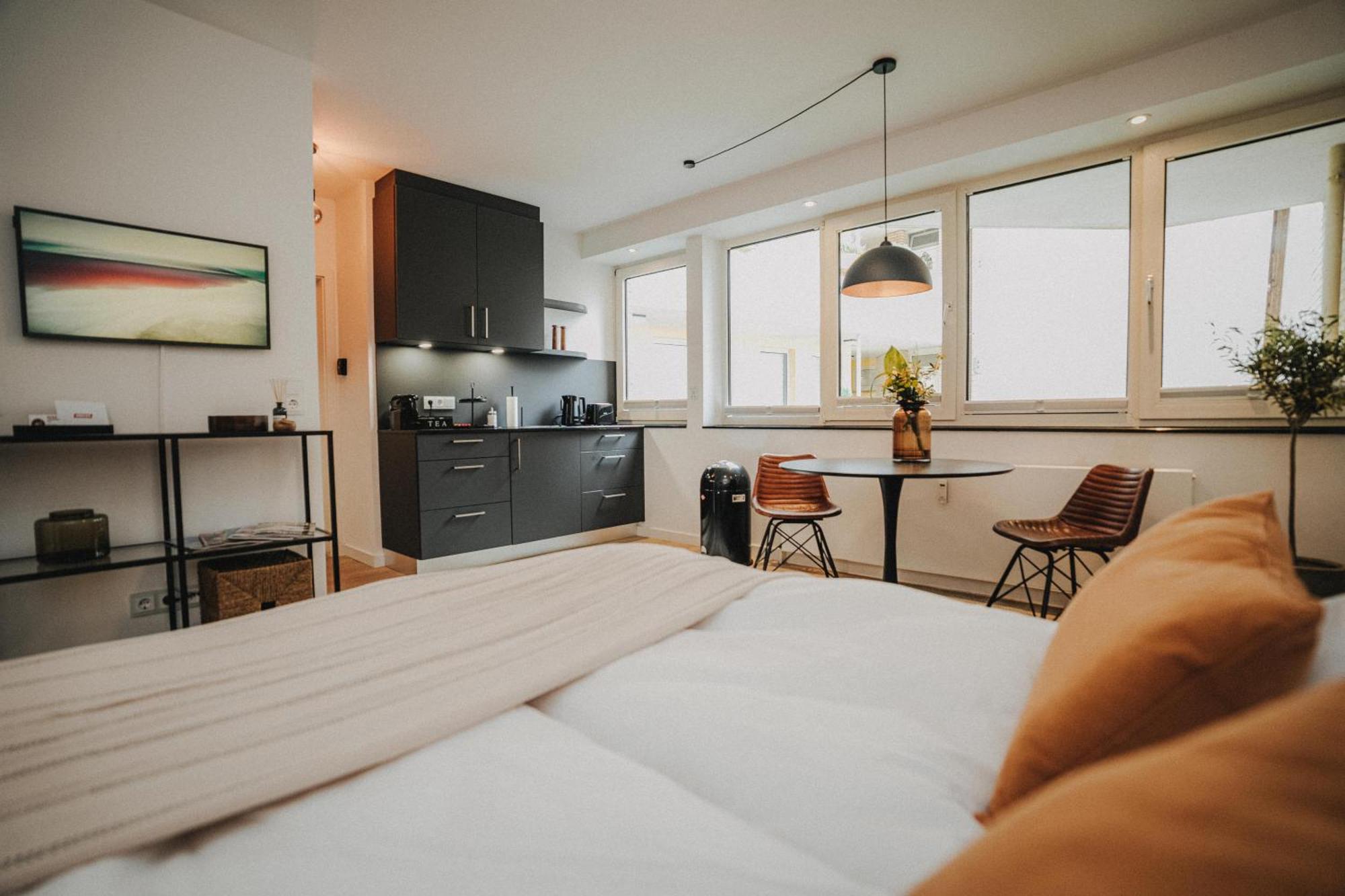 Downtown Apartment Mit Luxusbad Am Hafen Nur 5 Minuten Zu Fuss In Die Innenstadt Und Zum Bahnhof! Ольденбург Екстер'єр фото