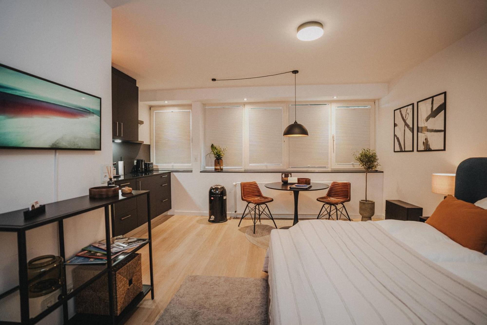 Downtown Apartment Mit Luxusbad Am Hafen Nur 5 Minuten Zu Fuss In Die Innenstadt Und Zum Bahnhof! Ольденбург Екстер'єр фото